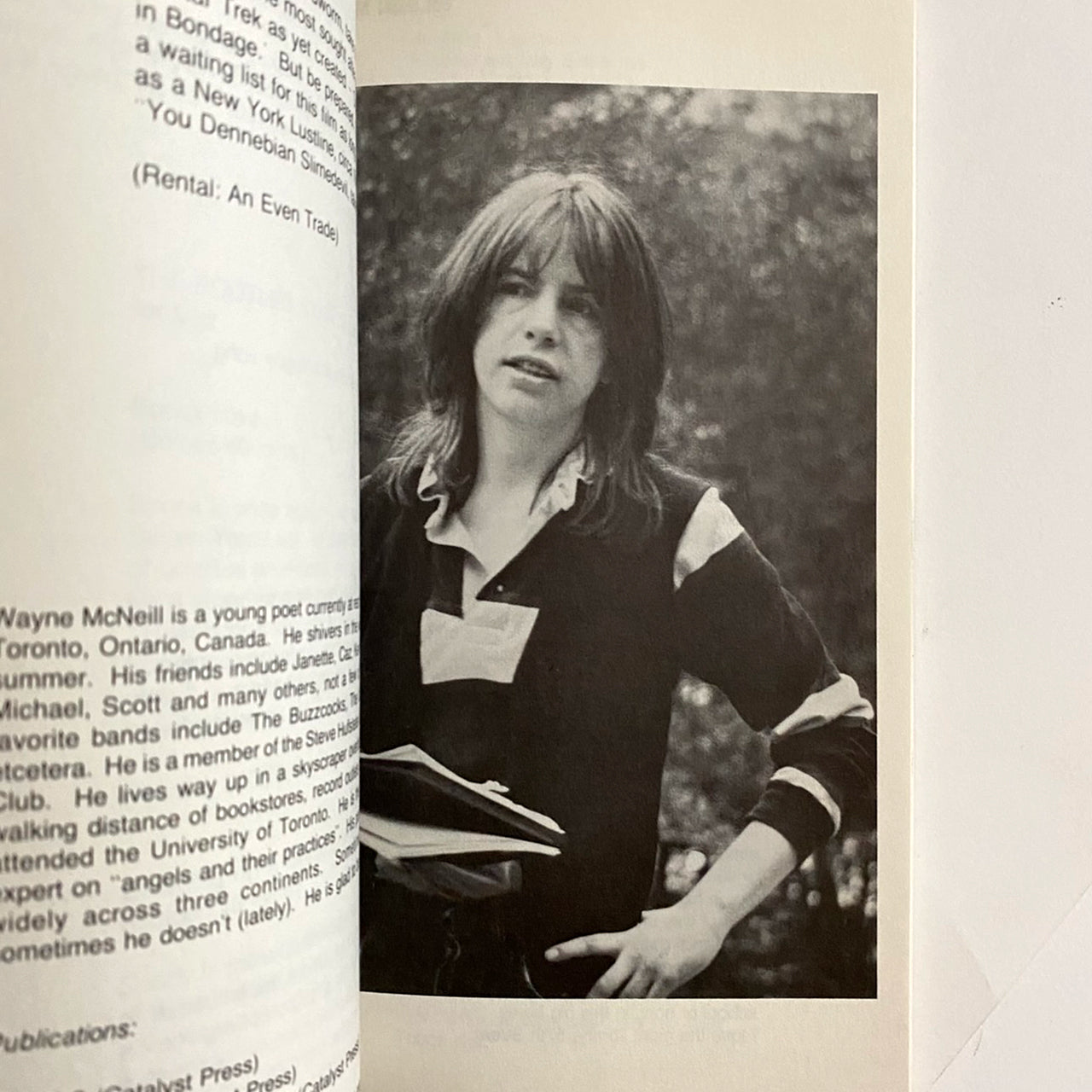 COMING ATTRACTIONS: AN ANTHOLOGY OF AMERICAN POETS IN THEIR TWENTIES